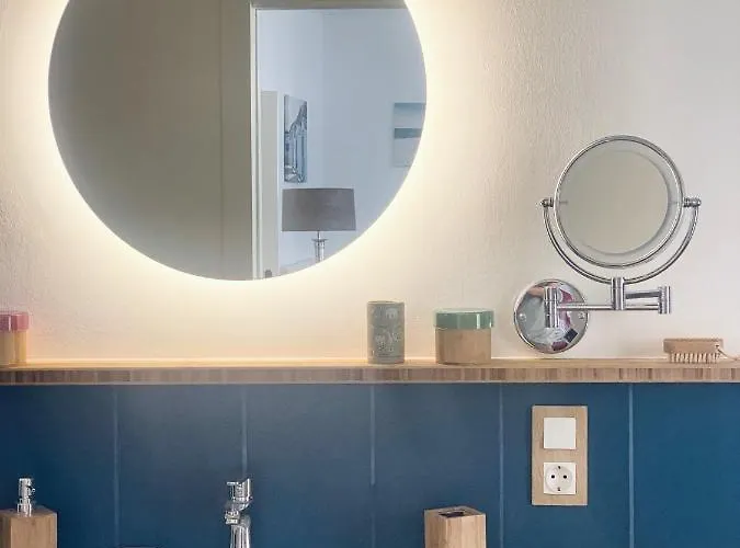 Esther's Apartment *